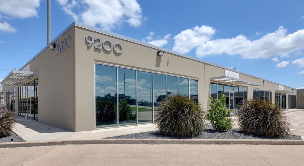 More Photos Of 9000 Hempstead Rd, Houston Light Distribution For Lease