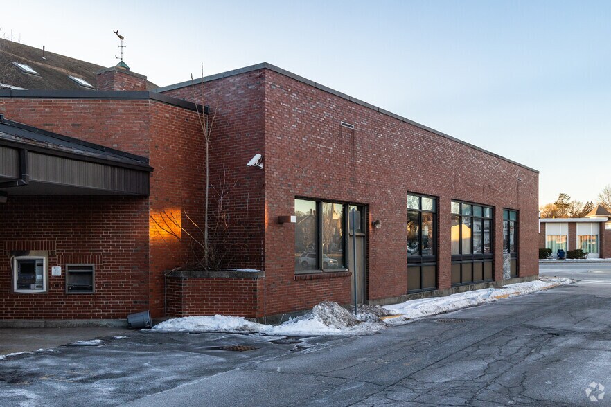 More Photos Of 256 Main St, Milford Bank For Lease