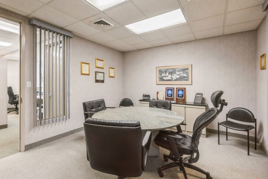More Photos Of 675 Old Country Rd, Westbury Medical For Sale