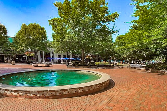 More Photos Of 135 W Main St, Spartanburg Storefront Retail Residential For Sale