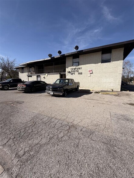 Primary Photo Of 703 Logwood Ave, San Antonio Apartments For Sale