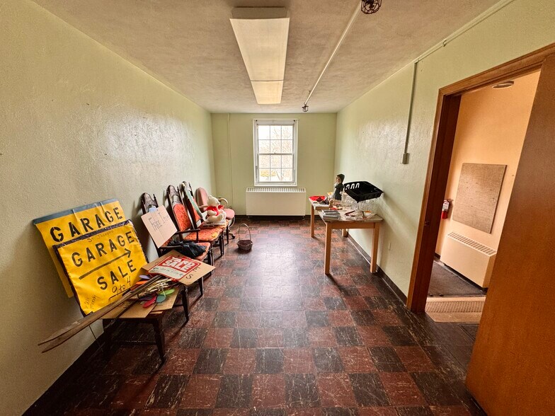 More Photos Of 618 Roswell NW Rd, Carrollton Healthcare For Sale