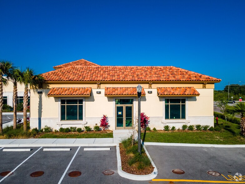 More Photos Of Little Rd, Trinity Unknown For Lease