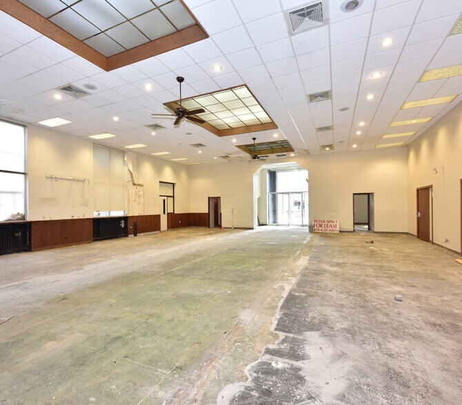 More Photos Of 4001-4015 N Oakland Ave, Milwaukee Apartments For Lease