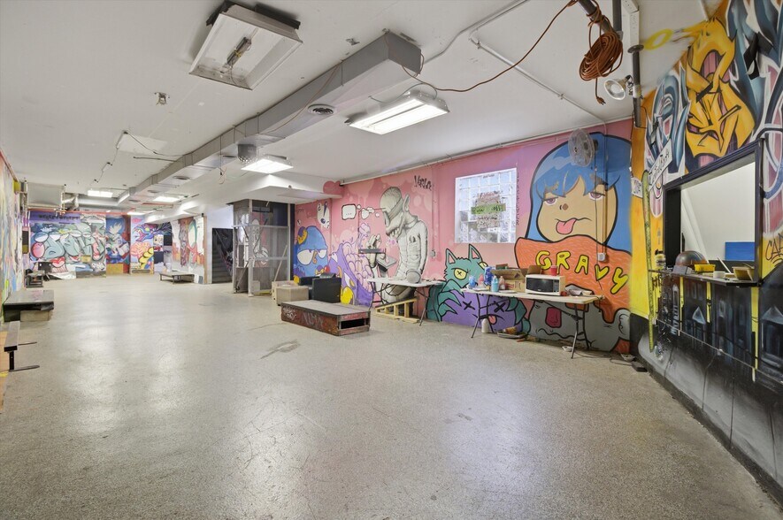 More Photos Of 2620 S Central Park Ave, Chicago General Retail For Sale