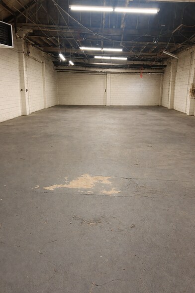 More Photos Of 2424 State Rd, Bensalem Warehouse For Lease
