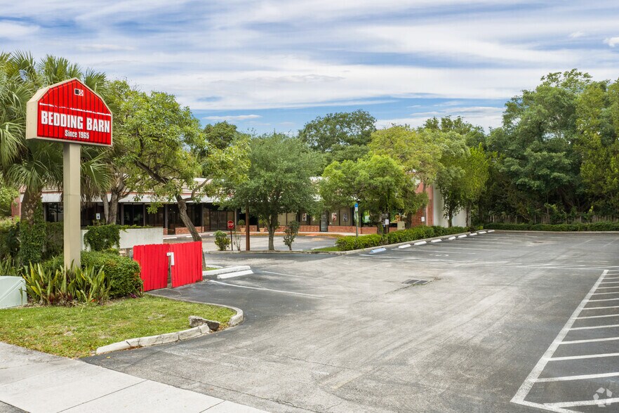 More Photos Of 2727 W Hillsboro Blvd, Deerfield Beach Storefront For Lease