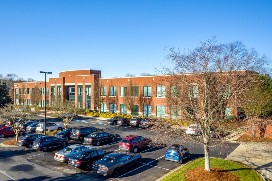 More Photos Of 9920 Kincey Ave, Huntersville Medical For Lease