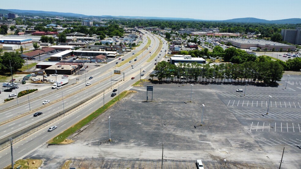 More Photos Of 1401 Memorial Pkwy NW, Huntsville Land For Sale