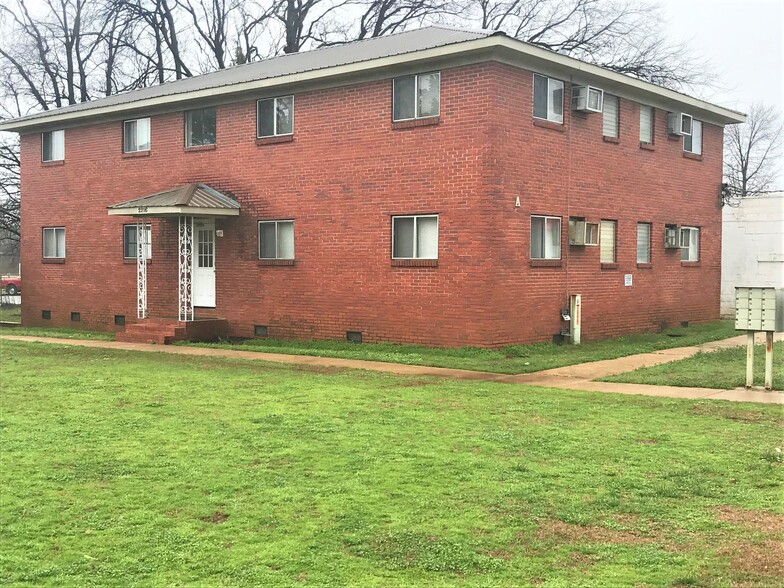 Primary Photo Of 2216 Memorial Pkwy NW, Huntsville Apartments For Sale