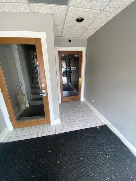 More Photos Of 9100 Ogden Ave, Brookfield Office For Sale