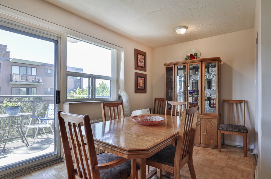 More Photos Of 1059 Don Mills Rd, Toronto Apartments For Sale