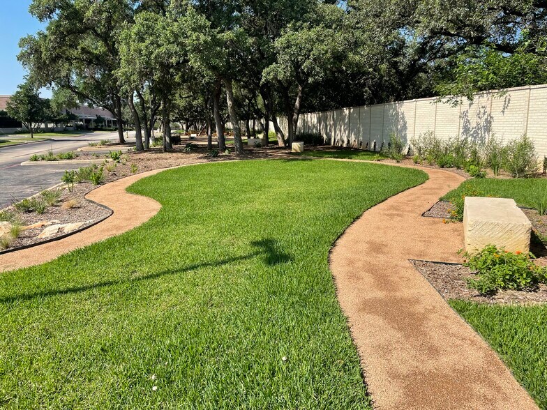 More Photos Of 17319 San Pedro Ave, San Antonio Unknown For Lease