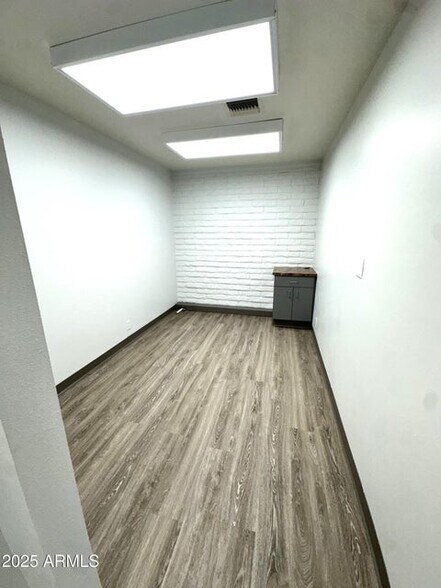 More Photos Of 600 E University Dr, Mesa Medical For Lease