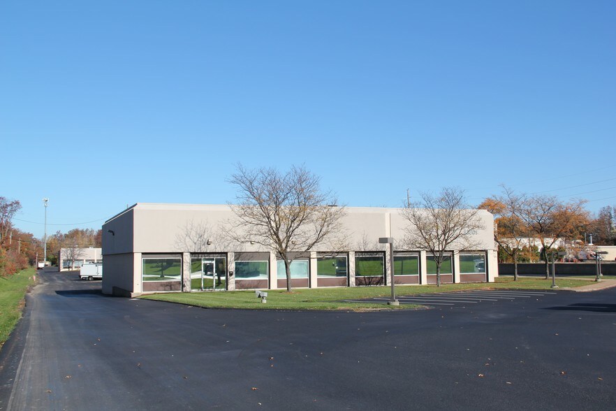 More Photos Of 33851 Curtis Blvd, Eastlake Warehouse For Lease