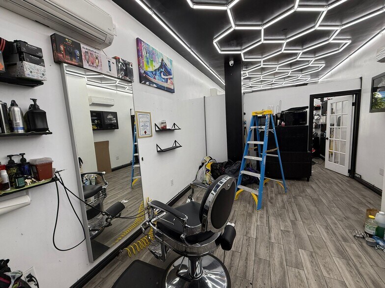 More Photos Of 77-85 Graham Ave, Brooklyn Storefront Retail Residential For Lease