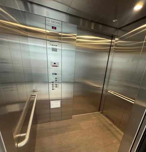 More Photos Of 228-230 S Beverly Dr, Beverly Hills Office For Lease