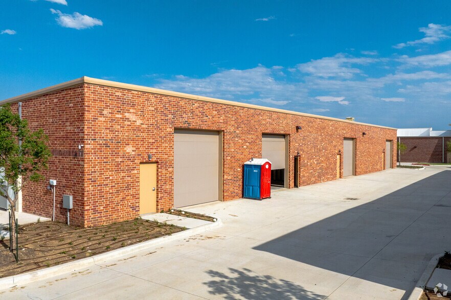 More Photos Of 1767 Old State Highway 24, Little Elm Unknown For Lease