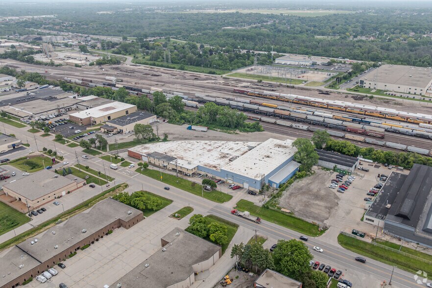 More Photos Of 4480 N 124th St, Milwaukee Manufacturing For Lease