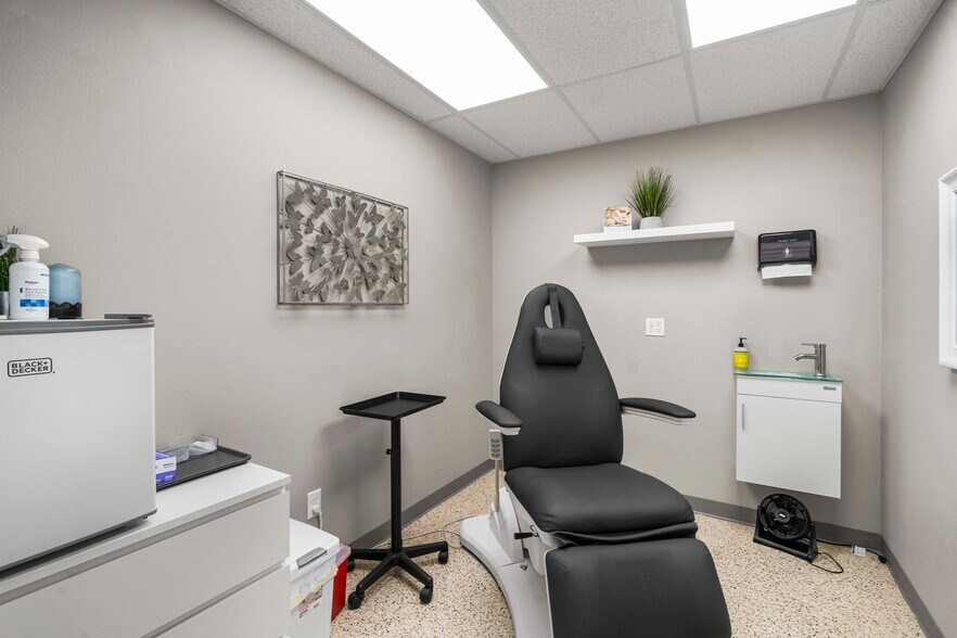 More Photos Of 309 N Pearl St, Ellensburg Storefront Retail Residential For Sale