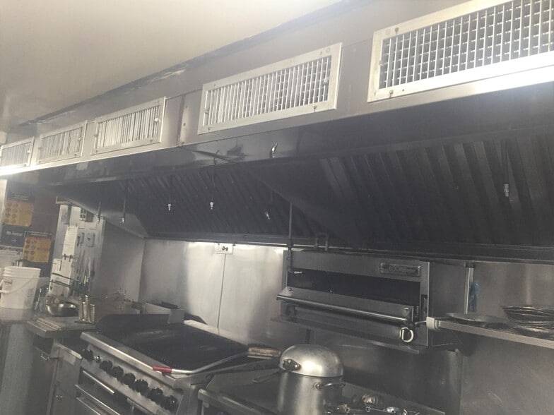 More Photos Of 84 7th Ave, Brooklyn Storefront Retail Office For Lease