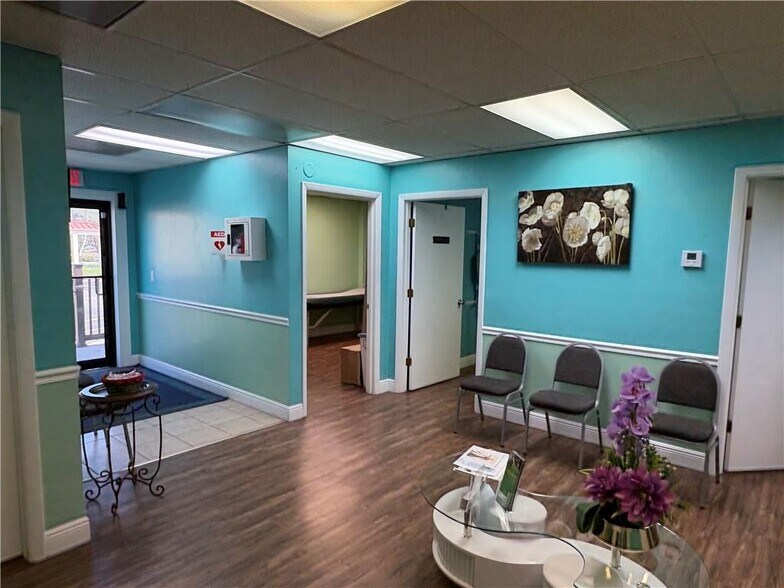 More Photos Of , Fort Myers Office For Sale