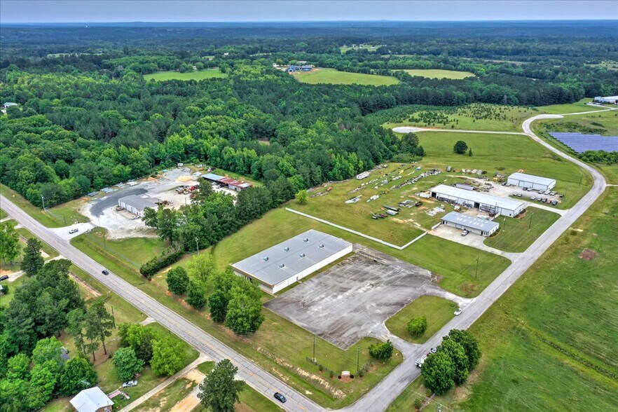 More Photos Of 1002 Commerce, Lincolnton Distribution For Sale