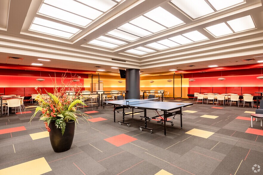 More Photos Of 1 Blue Hill Plz, Pearl River Coworking Space