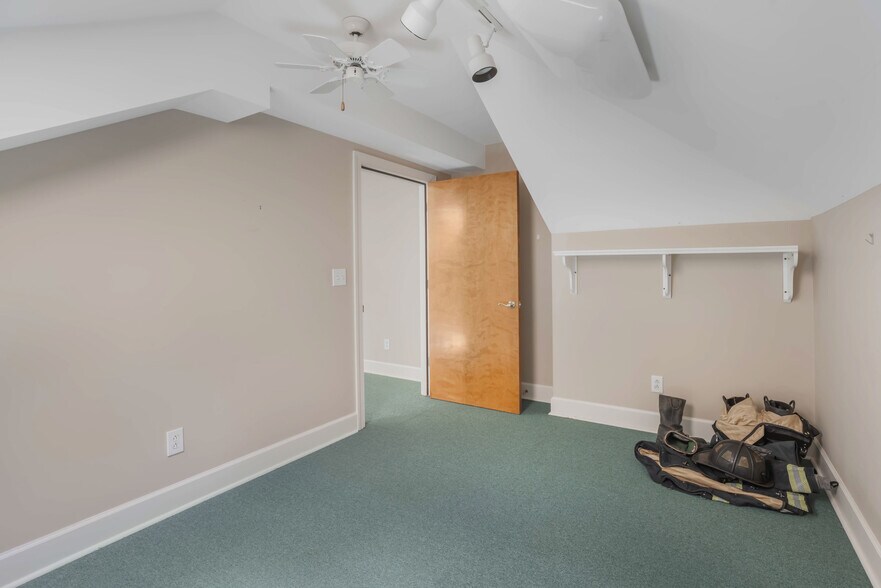 More Photos Of 720 North Ave, Macon-Bibb Office Residential For Sale