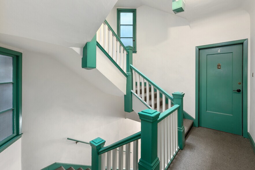 More Photos Of 1684 Washington St, San Francisco Apartments For Sale