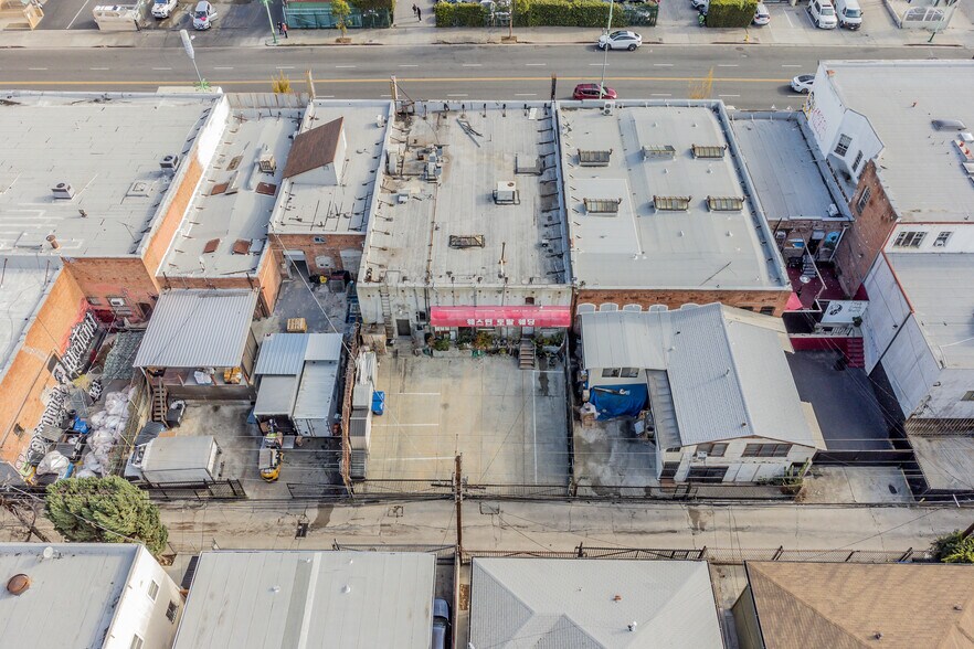 More Photos Of 119-123 S Western Ave, Los Angeles Storefront Retail Office For Lease
