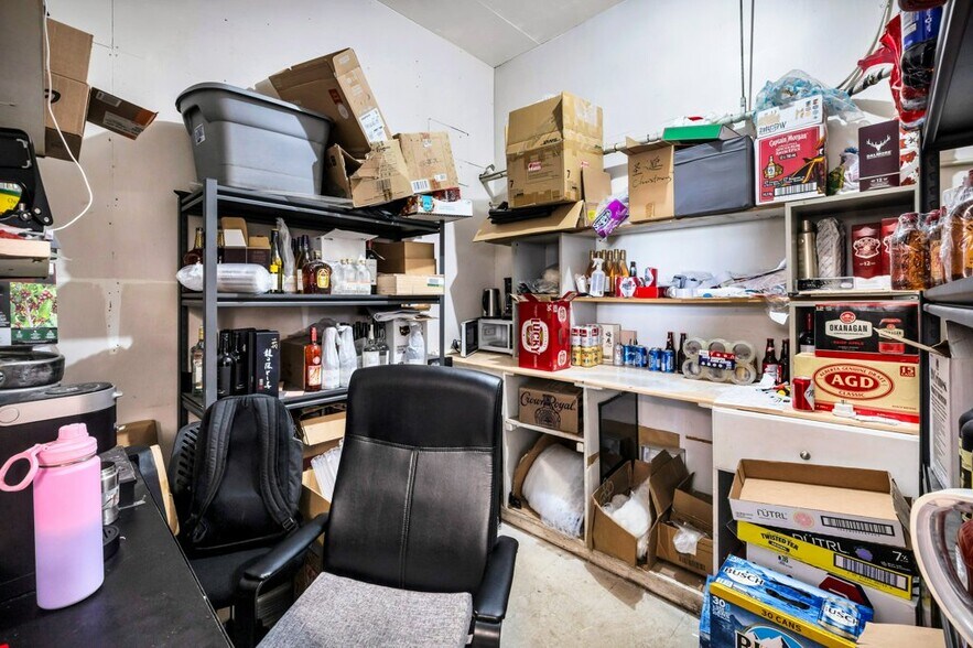 More Photos Of 20 McLeod Ave, Spruce Grove Storefront Retail Office For Sale