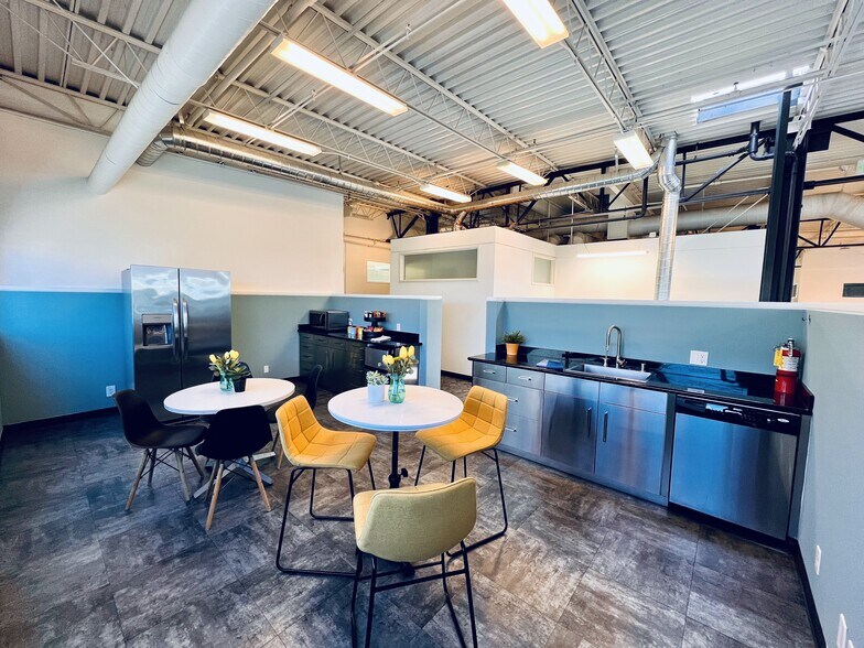 More Photos Of 10549-10555 Jefferson Blvd, Culver City Unknown For Lease