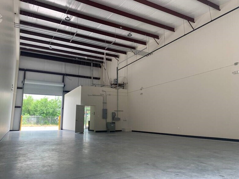 More Photos Of 9730 Telephone Rd, Houston Service For Sale