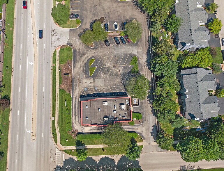 More Photos Of 240 Douglas Rd, Oswego Fast Food For Lease