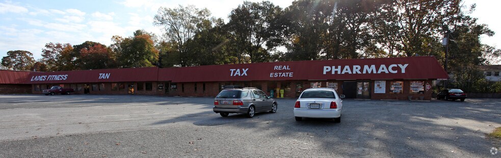 More Photos Of 2306 Chesnee Hwy, Spartanburg General Retail For Lease