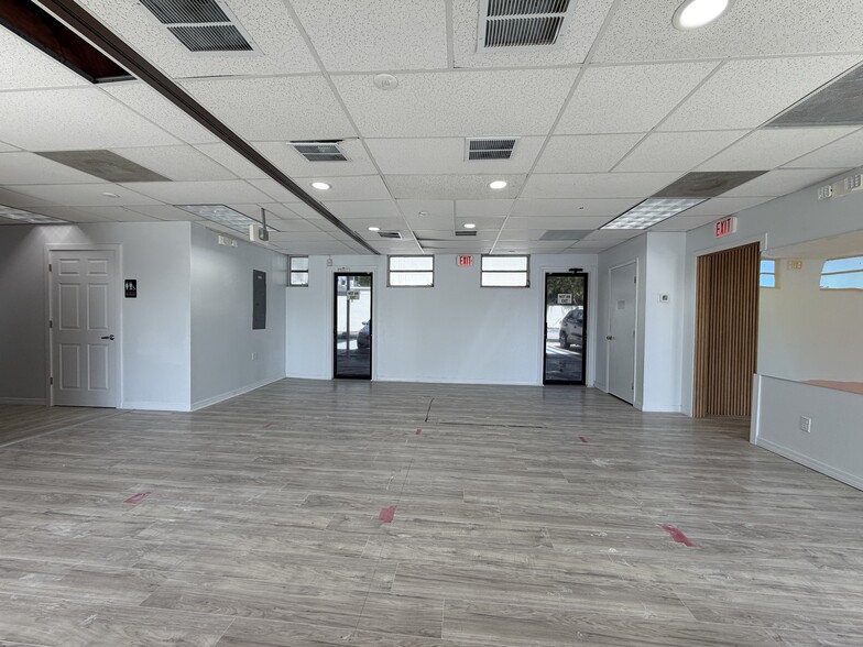More Photos Of 3418 W Swann Ave, Tampa Office For Lease