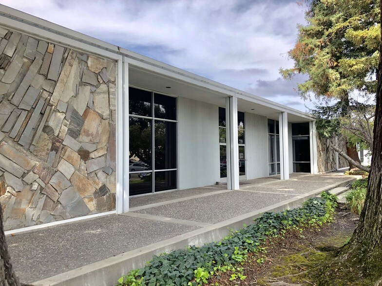 More Photos Of 733-735 N Pastoria Ave, Sunnyvale Light Manufacturing For Lease