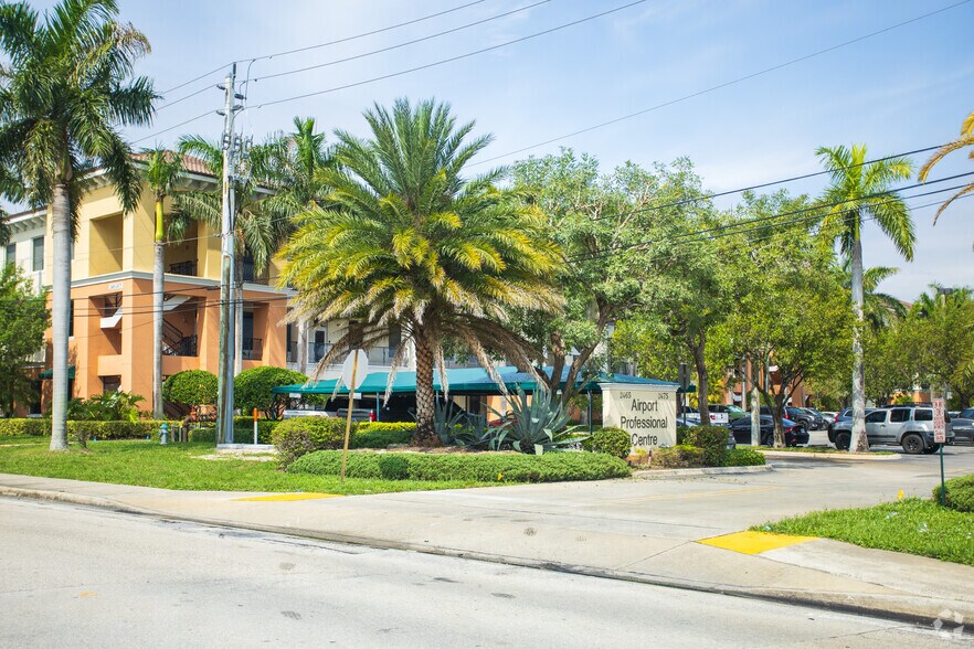 More Photos Of 2475 Mercer Ave, West Palm Beach Medical For Lease