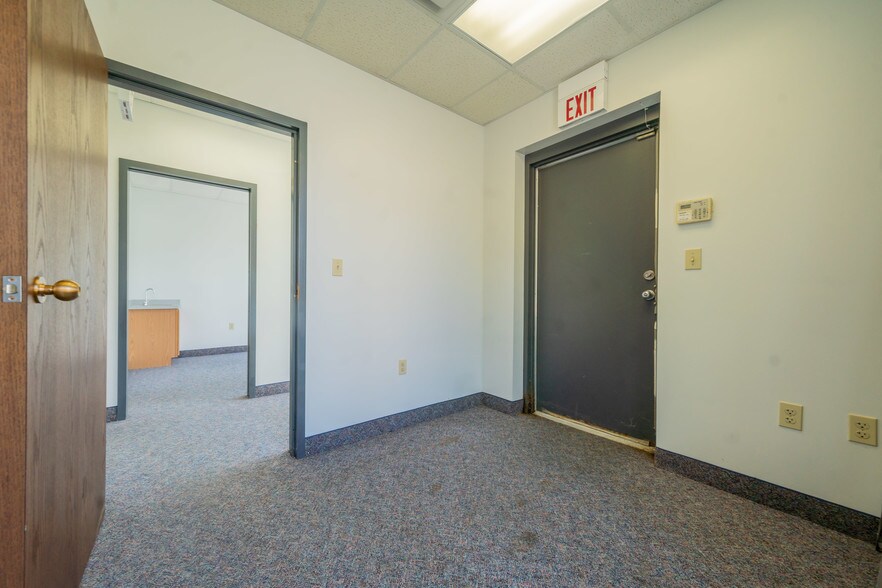 More Photos Of 12575 Rockside Rd, Garfield Heights Medical For Sale