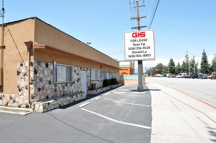 More Photos Of 3027 Durfee Ave, El Monte General Retail For Lease