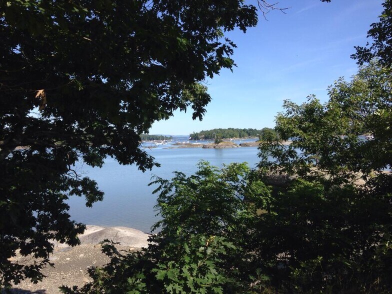 More Photos Of 40 Union St, Blue Hill Hospitality For Sale