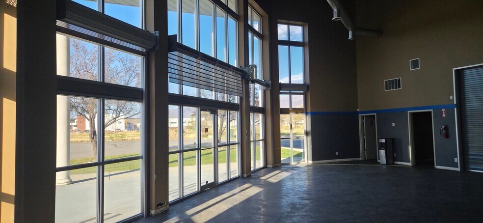 More Photos Of 1173-1199 W 2425 S, Woods Cross Manufacturing For Lease