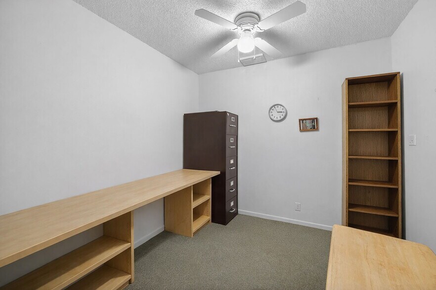 More Photos Of 0S165 Church St, Winfield Office For Sale