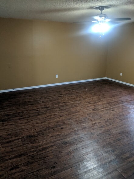 More Photos Of 401 Pinchback Rd, Beaumont Apartments For Sale