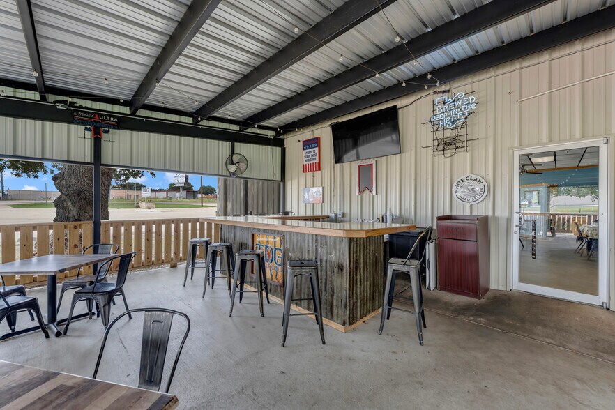 More Photos Of 16082 E State Highway 29, Buchanan Dam Restaurant For Sale
