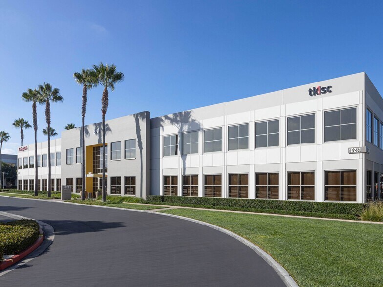 More Photos Of 46 Discovery, Irvine Unknown For Lease