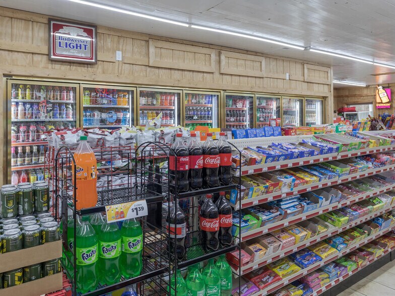 More Photos Of 3346 Us Highway 29, Valley Service Station For Sale