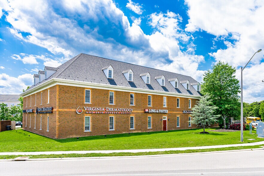 Primary Photo Of 13875 Hedgewood Dr, Woodbridge Medical For Lease