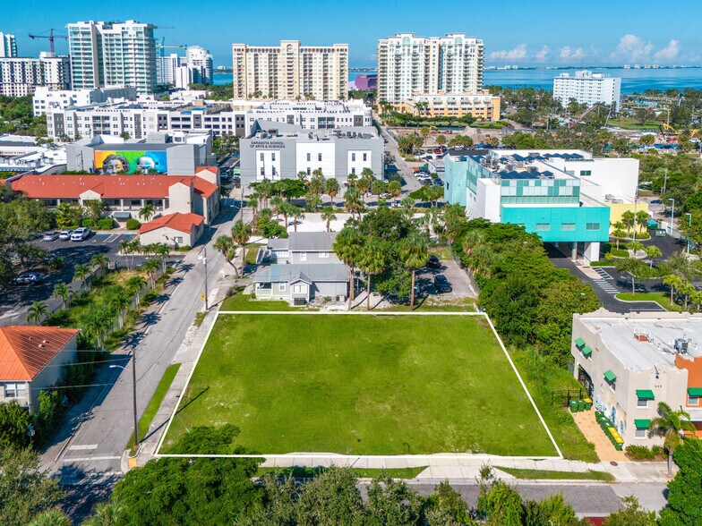 Primary Photo Of 701 Cohen Way, Sarasota Land For Sale